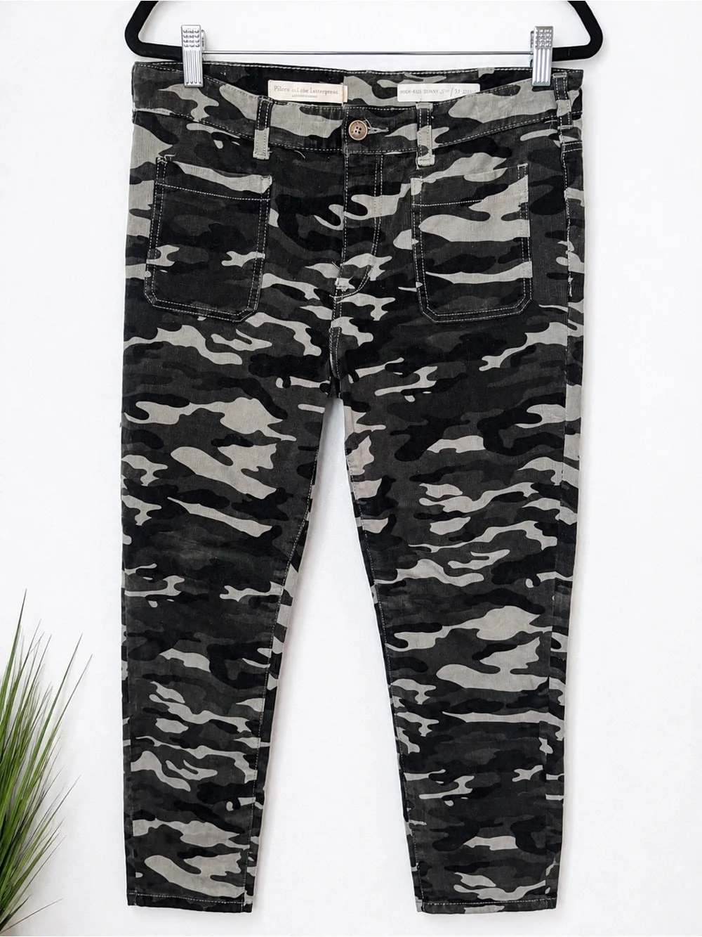 Pilcro Anthropologie Camo High Rise Skinny Jeans 31 Petite